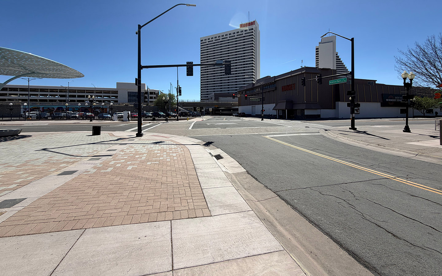 Victorian Plaza & Victorian Ave Looking South, existing conditions